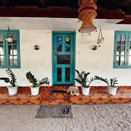 House In The Beach Alappuzha Экстерьер фото
