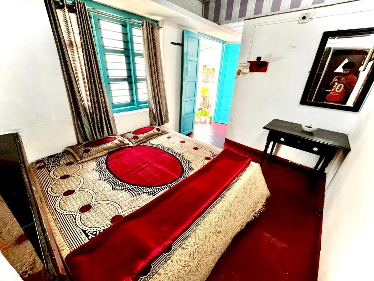 House In The Beach Alappuzha Экстерьер фото